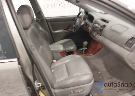 2006 Toyota Camry Xle z USA, uszkodzony, nr VIN 4T1BE30K86U701640